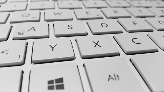 keyboard-ge89725661_640 keyboard-ge89725661_640